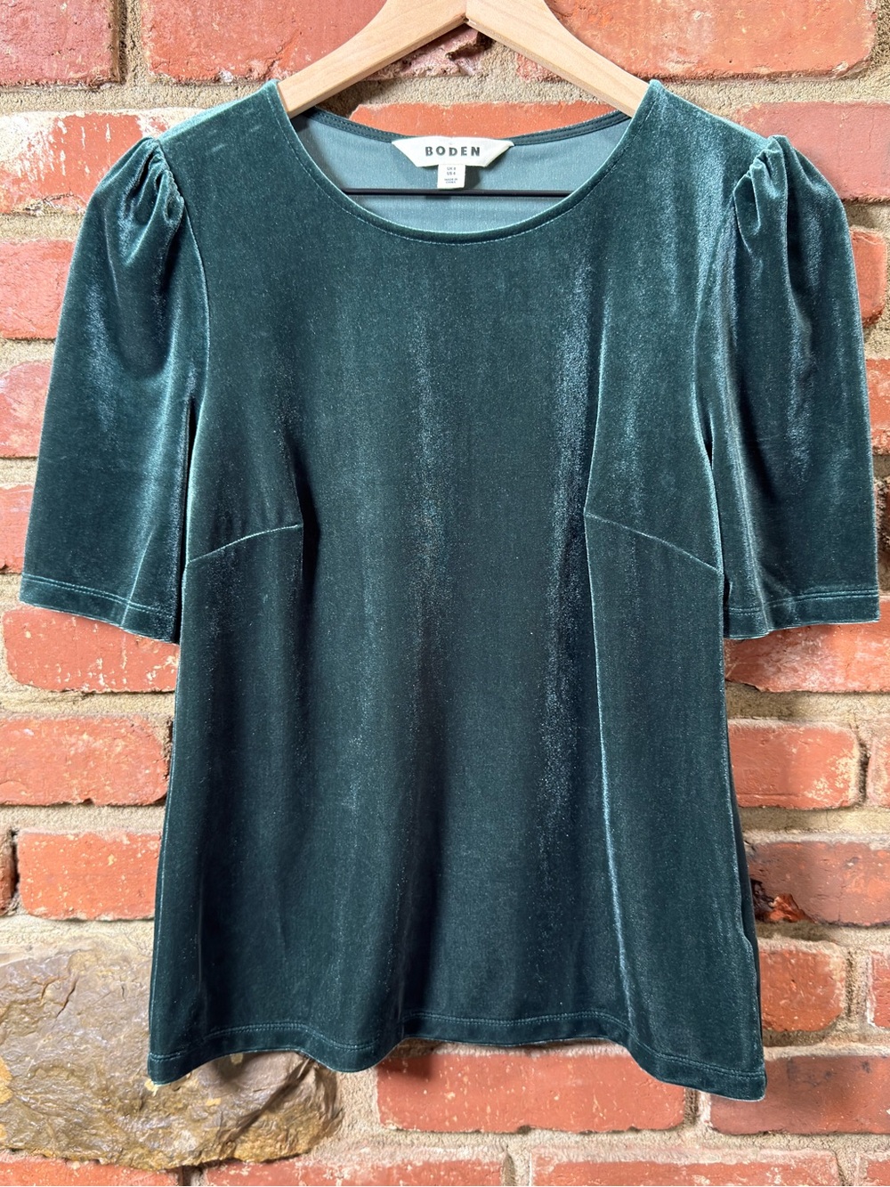 Boden womens velvet short-sleeve top size 4 Puff Short Sleeve Holiday Party
